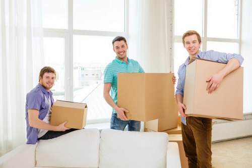 Preparation checklist and moving day essentials for a Millhill home relocation