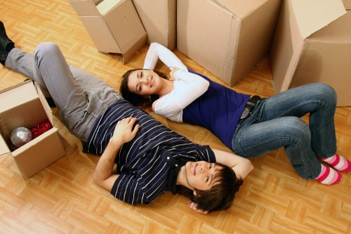 Millhill flat and house moving support with careful loading and transport