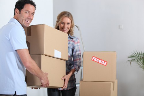 Commercial moving truck support for offices in Millhill