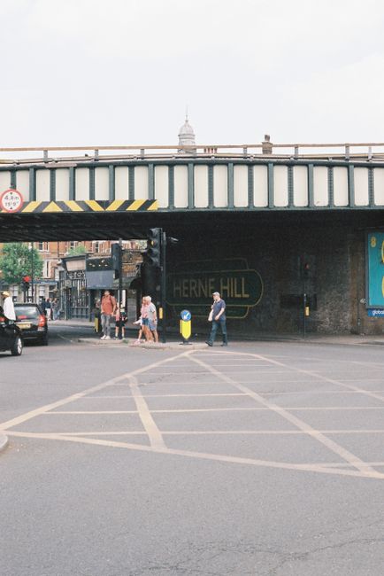 Mill Hill removals near Mill Hill Broadway station what to know